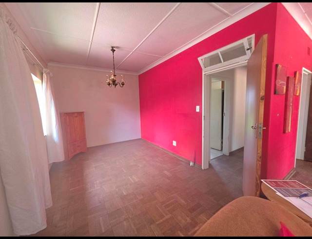 4 BEDROOM HOUSE FOR SALE IN PARKDENE